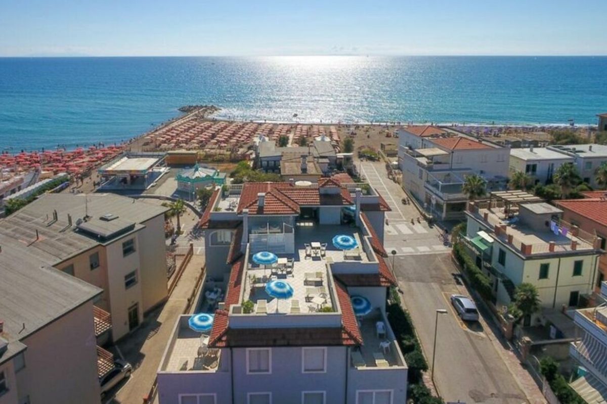 HG Hotel II Settebello Cecina-ban 6 nap 5 éj 2 fő részére