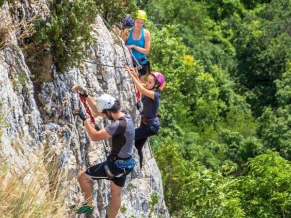 Garantáltan függő leszel! Via ferrata sziklamászás akár 4 fő részére
